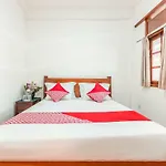 Oyo 1001 Pulo Art Space Near Ciranjang Ent Hospital