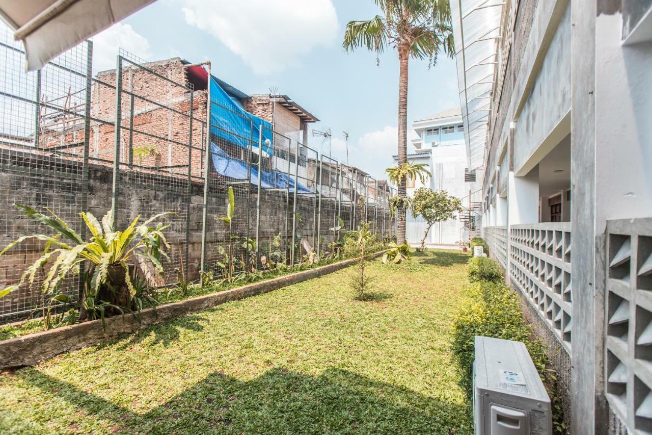 Oyo 1001 Pulo Art Space Near Ciranjang Ent Hospital Hotel 2*