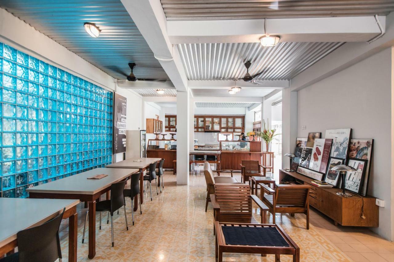 Oyo 1001 Pulo Art Space Near Ciranjang Ent Hospital Jakarta